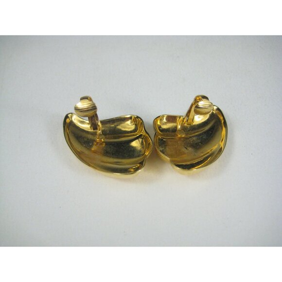 Vintage Avon Breathless Clip on Earrings Textured Mirrored Swirl Gold Tone - Picture 5 of 9